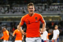 De Telegraaf : De Ligt didekati Juventus
