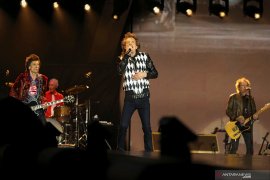 Mick Jagger manggung lagi usai operasi jantung