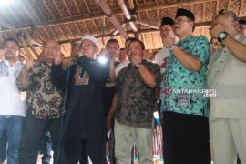 28 Ormas Bekasi deklarasi penolakan Cawabup luar daerah