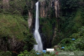 Wisata air terjun Takapala Page 1 Small