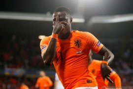 Ajax gaet Quincy Promes dari Sevilla