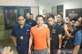 Polisi sebut Jerry Aurum pengguna aktif narkoba