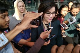 Bupati Minahasa Selatan irit bicara setelah diperiksa KPK