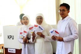 Jusuf Kalla dijadwalkan jadi saksi akad nikah putri Khofifah