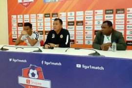 Pelatih Semen Padang Syafrianto Rusli puas dengan hasil imbang 1-1 dengan Persipura