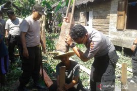 South Tapin Police conducts house surgery