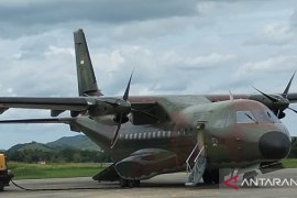 TNI lanjutkan pencarian heli pada Minggu
