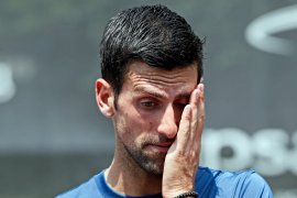 Pertahankan juara Wimbledon, Djokovic justru berkutat di rapat selama tujuh jam