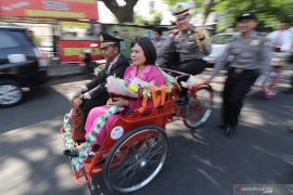 Pawai purna tugas polisi