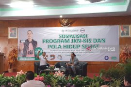 Ade Rai ajak masyarakat Sidoarjo agar hidup sehat