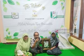 Tokoh SLG Ponorogo terbitkan buku kado pernikahan putrinya