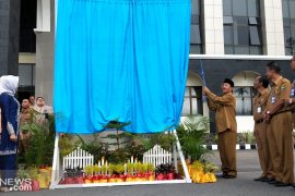 Bupati Pasaman ajak warga stop bermedsos mulai pukul 18.00-21.00 Wib, utamakan keluarga