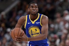Looney pilih bertahan di Warriors dengan kontrak 15 juta dolar