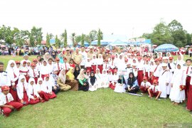 Bupati : manfaatkan waktu untuk kumpul bersama keluarga