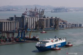 Pelindo III terapkan layanan pengiriman pesan elektronik barang impor