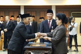 Kepala BKKBN baru dituntut bikin gebrakan