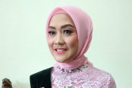 Widya Pratiwi dikukuhkan sebagai duta parenting Maluku cegah stunting