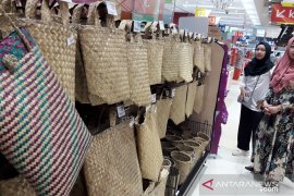 Bakul purun masuk super market