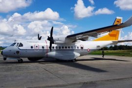 CN 235 MPA diperbantukan cari heli MI 17