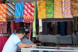 Pemkab Sambas terus promosikan produk unggulan di Karnaval Lunggi