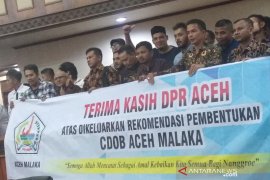 Parlementaria - DPRA rekomendasikan pembentukan dua daerah otonomi  baru
