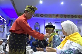 Bupati Inhil lepas keberangkatan JCH Kloter 3 menuju Embarkasi Antara Riau