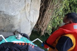 Sesosok mayat laki-laki ditemukan mengambang di Danau Toba