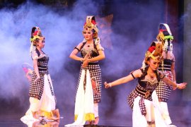 Tari bedoyo denawa estri buka pesona seni budaya Trenggalek