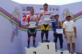 Pebalap BMX  Wiji Lestari  mengaku grogi hadapi atlet senior Elga