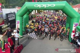 Sepeda santai meriahkan perayaan HUT Bhayangkara di Padang Panjang