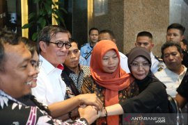 Menkumham: Dari segi analisis UU ITE tidak layak untuk Baiq Nuril