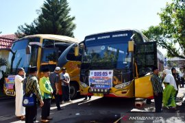 HSS and Banjarmasin haj pilgrim the first to arrive home on August 20