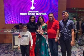 Duta Bali Diah Maharani sabet gelar "Putri Remaja Indonesia Intelegensia"