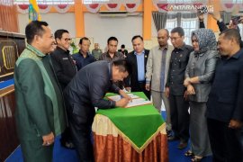 Kotabaru mengesahkan Raperda metrologi legal