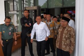 Menhan sebut  WNI simpatisan ISIS bisa pulang kalau insaf