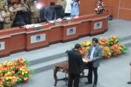 DPRD Kolaka serahkan empat perda Inisiatif