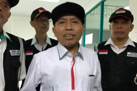 Calon haji meninggal di pesawat dimakamkan di Jeddah