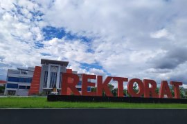 UNG utus tim pada Kompetisi Debat Mahasiswa Indonesia