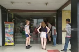 Bule asal Prancis sekeluarga dijambret di Medan