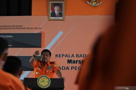 KUNJUNGAN KERJA KEPADA BASARNAS DI KENDARI Page 2 Small