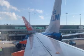 Dua pesawat Vietnam bersenggolan di Bandara Hanoi, tidak ada korban