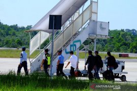 KPK bawa Gubernur Kepri ke Jakarta