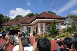 KPK geledah rumah dinas Gubernur Kepri