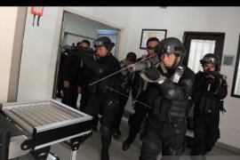 Kodam Udayana latihan pengamanan VVIP (video)