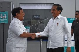Jokowi jumpa Prabowo Page 1 Small