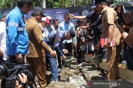 Bantuan rumah komunitas adat terpencil