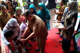 Peringatan Harganas, Wagub: orangtua kurangi baca gosip selebriti