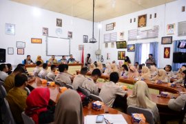 Wagub apresiasi kegiatan Jurnalistik Sekolah yang ditaja FWL DPRD Riau