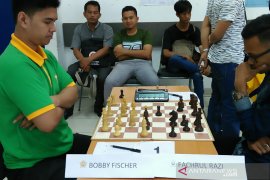 Famela dan Fachrul juara Selekda catur Pomnas