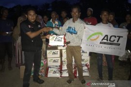 ACT Berikan Bantuan ke Ratusan Kepala Keluarga Korban Gempa Maluku Utara
